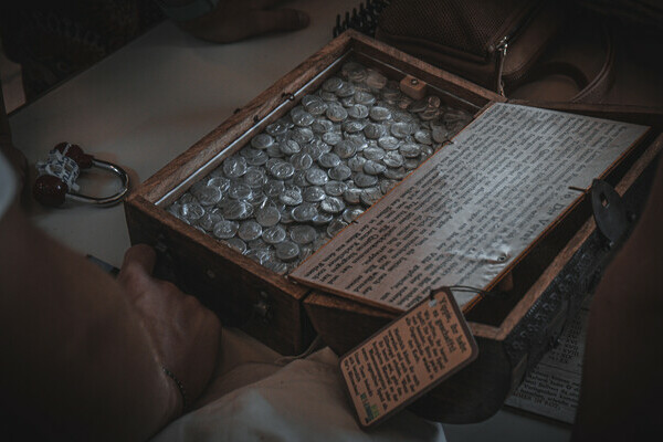 111 n.Chr. - Verrat unter Römern Copyright: (Mit freundlicher Genehmigung von Berggeheimnis) 111 n.Chr. - Verrat unter Römern Copyright: (Mit freundlicher Genehmigung von Berggeheimnis)